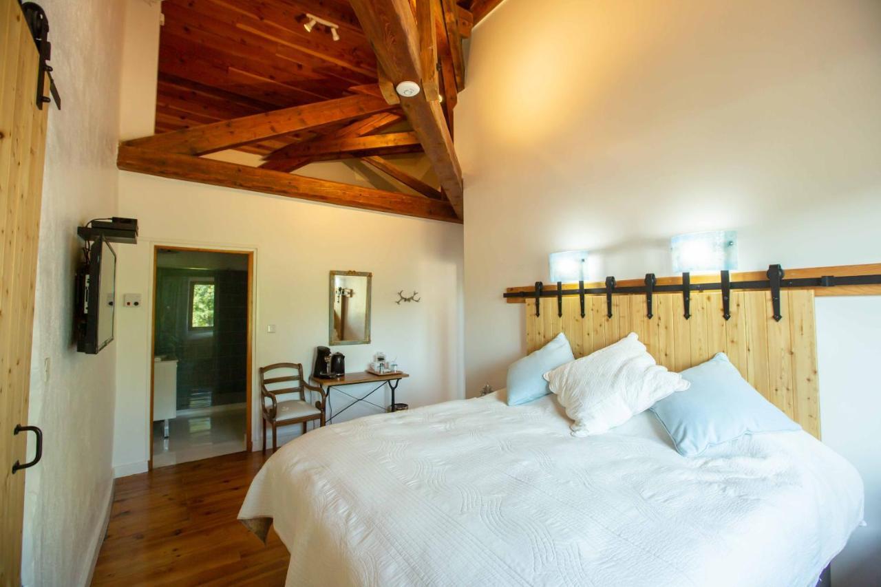 Domaine De Terrac Bed & Breakfast Rimont Exterior photo