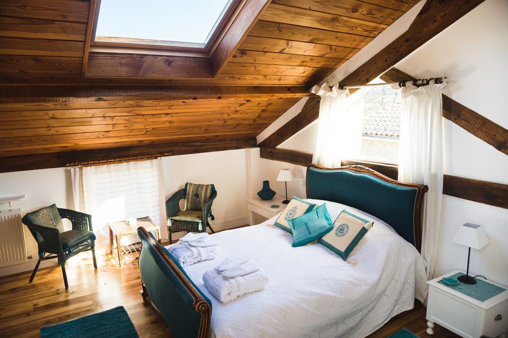 Domaine De Terrac Bed & Breakfast Rimont Exterior photo