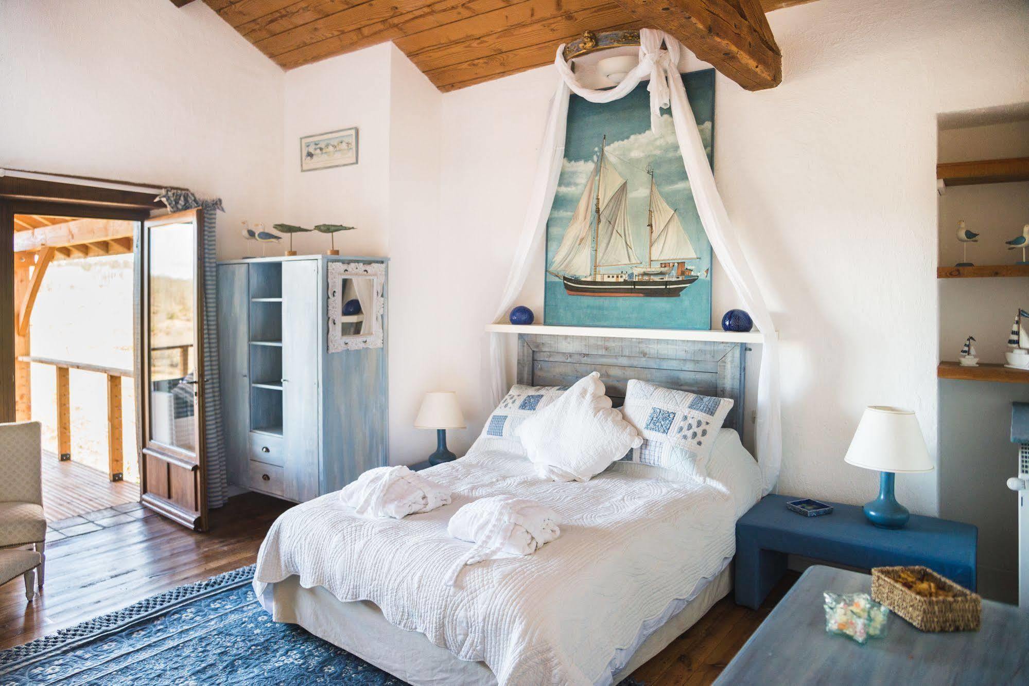 Domaine De Terrac Bed & Breakfast Rimont Exterior photo