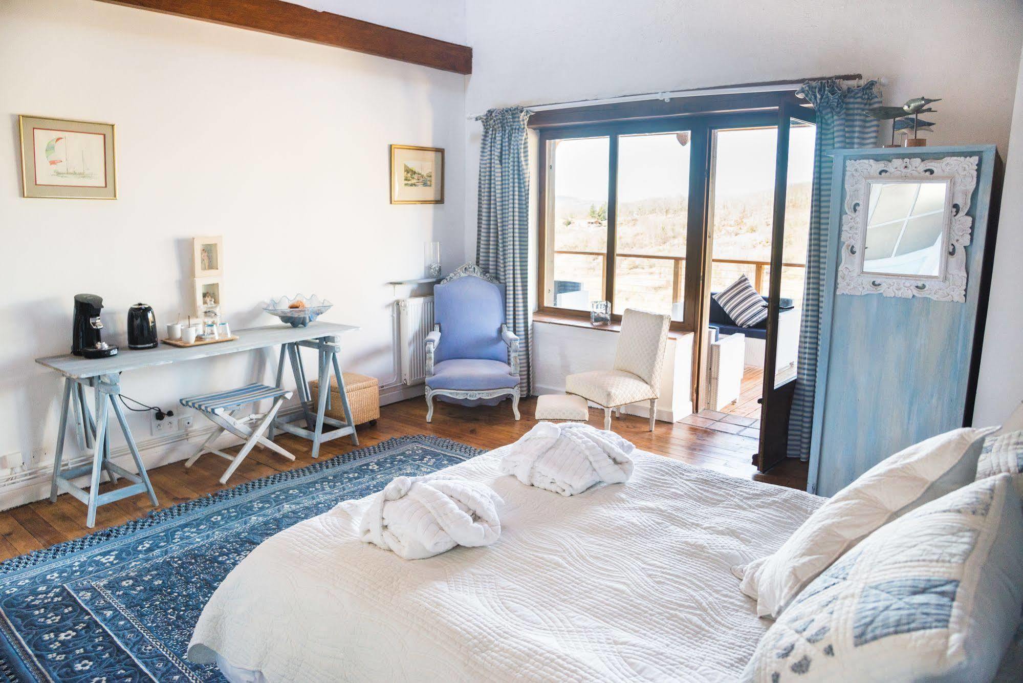 Domaine De Terrac Bed & Breakfast Rimont Exterior photo